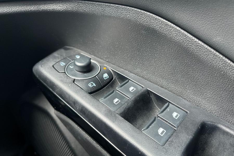 Ford PUMA Photo autoimg-0c4e28b255b8c902d9cb71ca2a906d6237c2fc42.jpg