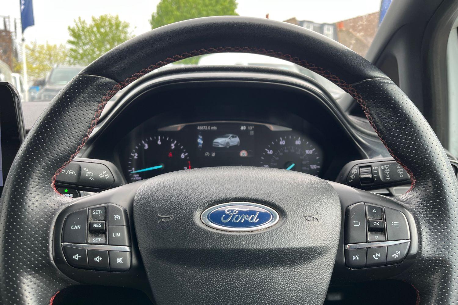 Ford Fiesta Photo 22