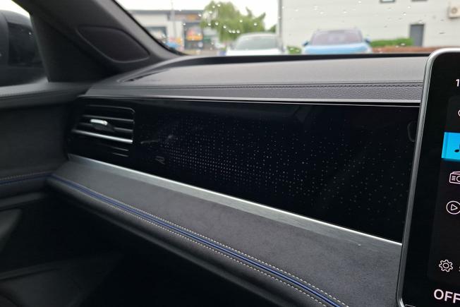 VOLKSWAGEN Passat Photo 23
