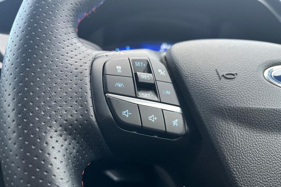 Ford KUGA Photo autoimg-0c578db94b3e134a5900298a0d53a228cdb5899f.jpg