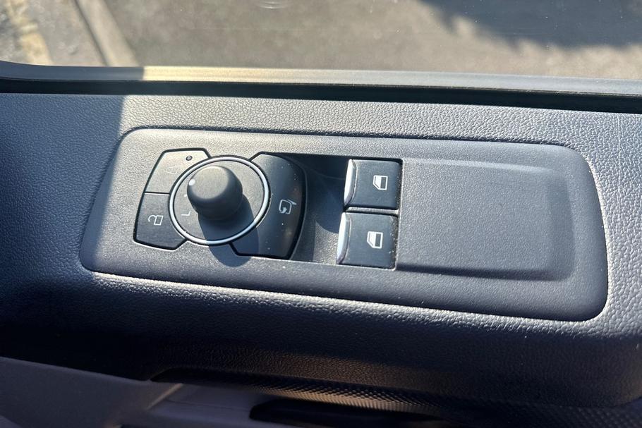 Used FORD TRANSIT CUSTOM WM25FRX 23