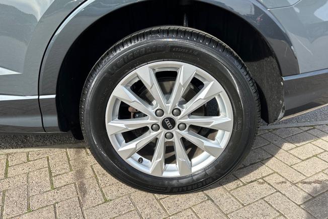 AUDI Q3 Photo 27