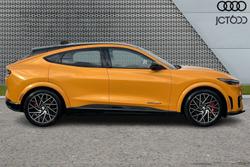 FORD Mustang Mach-E Photo 4