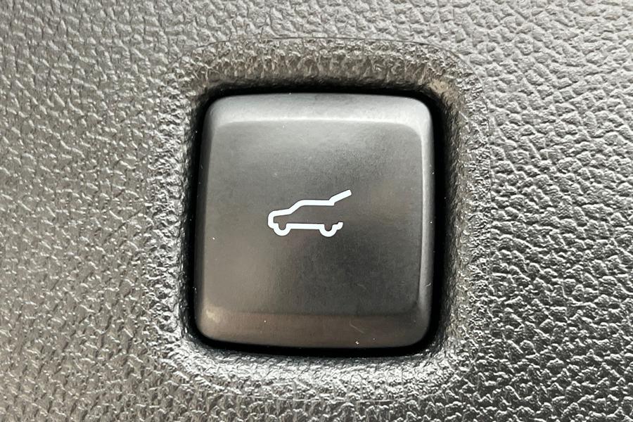 Ford Kuga Photo autoimg-0c658bb1ee3feaf35cea0079377d51d0bf1152c8.jpg