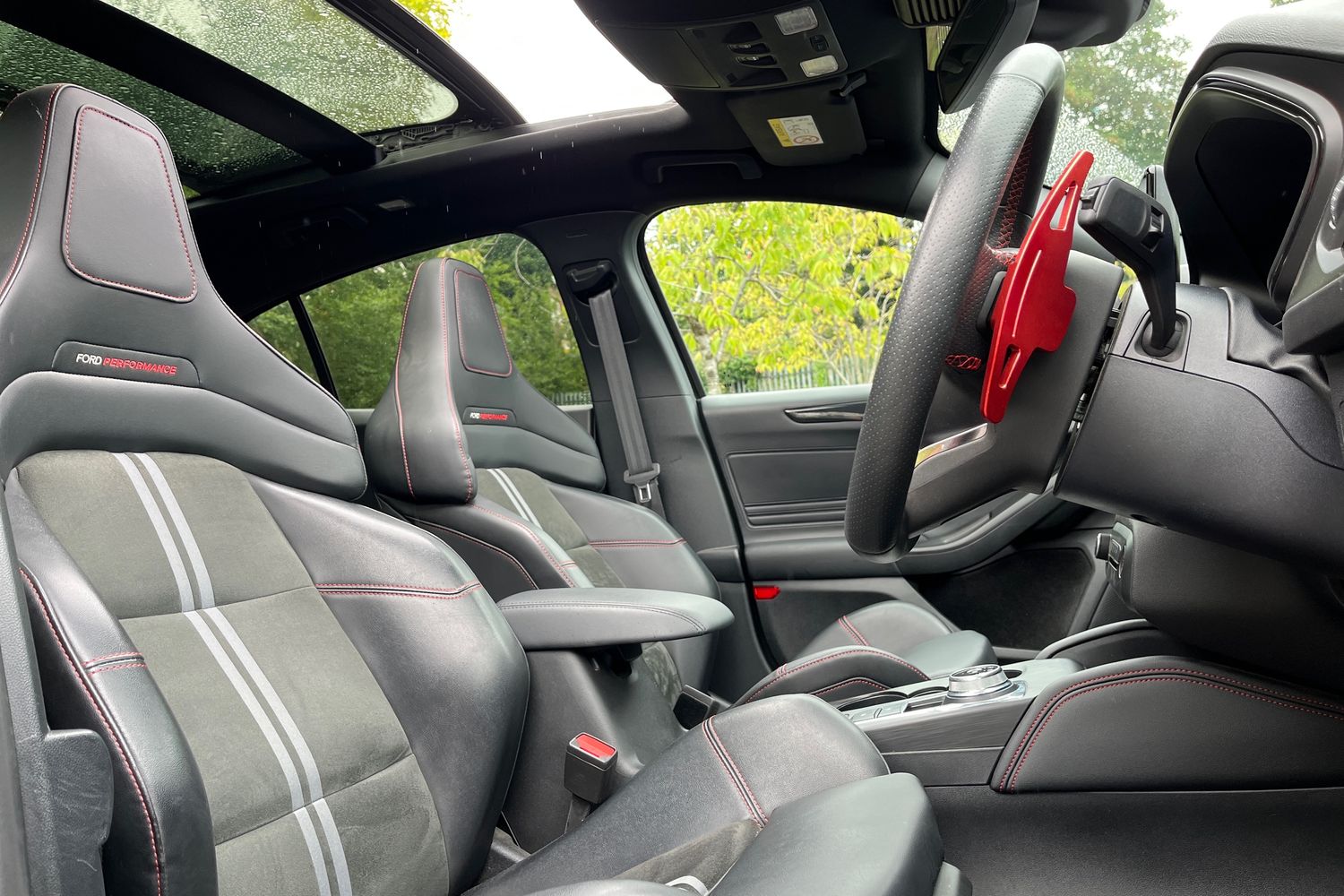 Ford Focus Photo 16