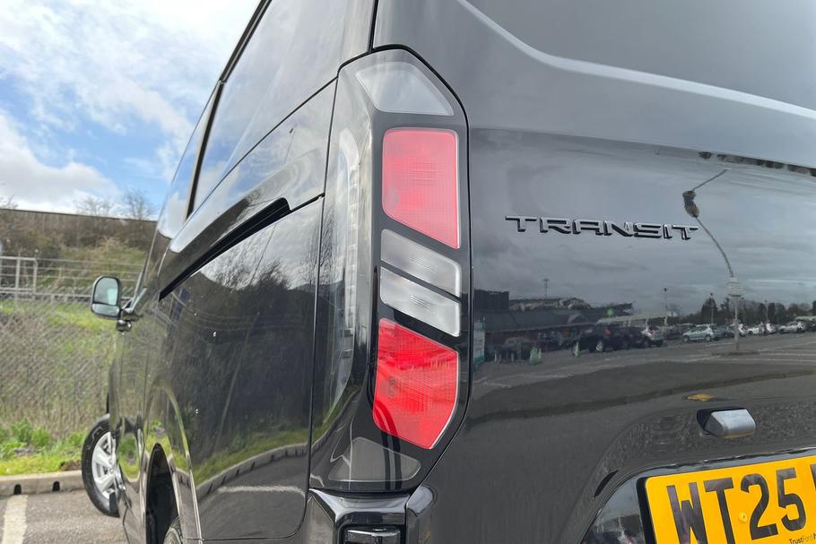 Used Ford TRANSIT CUSTOM WT25FXB 27