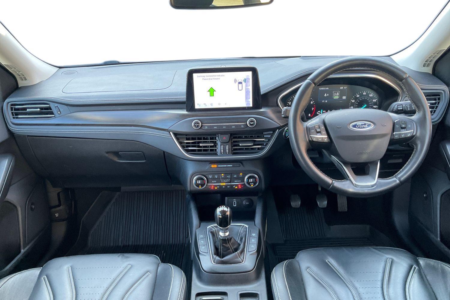 Ford Focus Photo 9