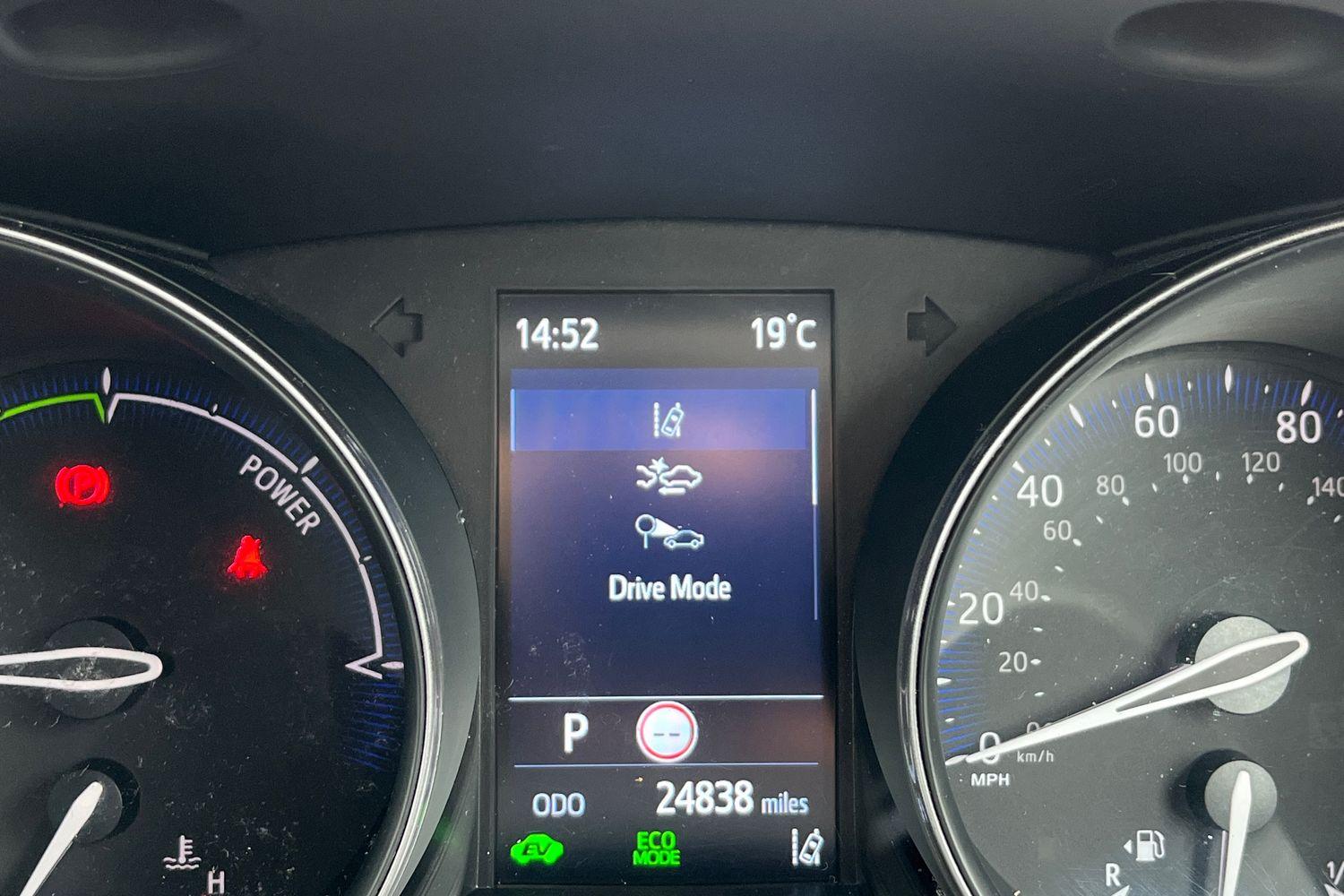 Toyota C-HR Photo 22