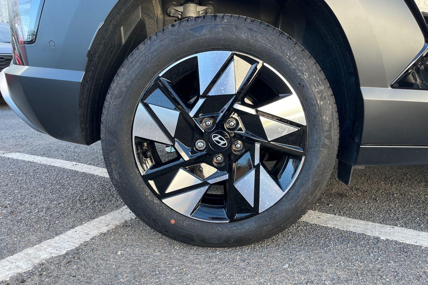 Hyundai KONA Photo 7