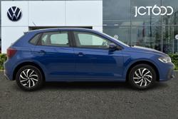 VOLKSWAGEN Polo Photo 4
