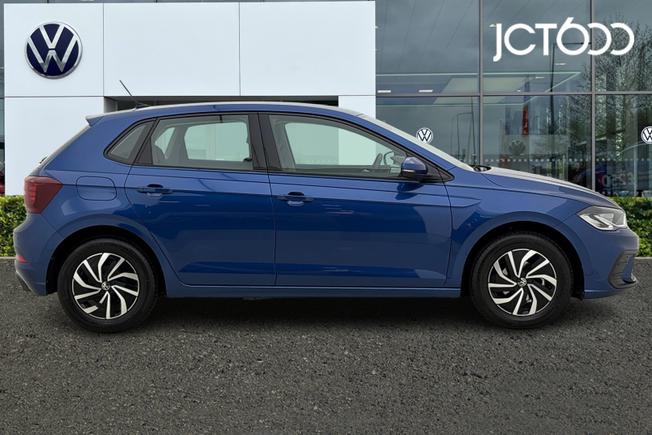 VOLKSWAGEN Polo Photo 4