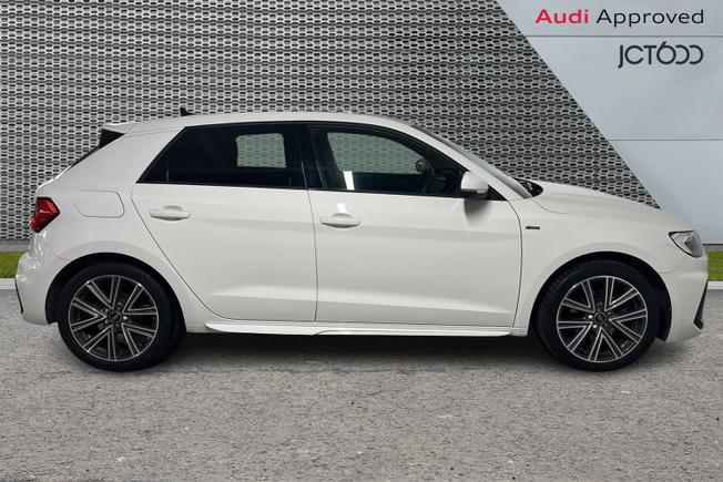 Audi A1 Photo 4