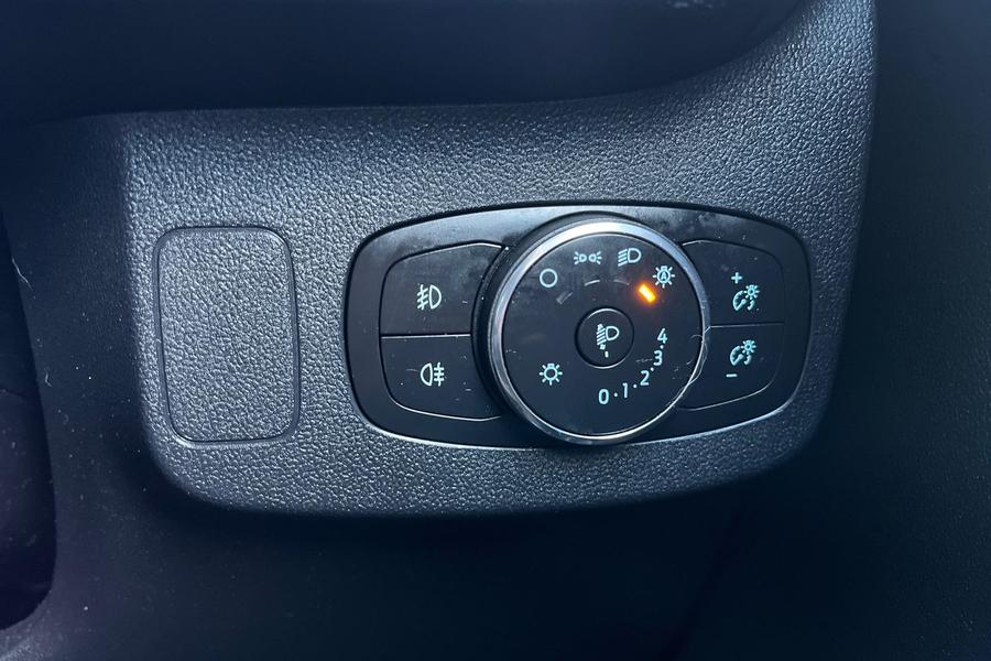Ford PUMA Photo autoimg-0c820942e4180abfcc8f8c4220cbabb04fb00427.jpg