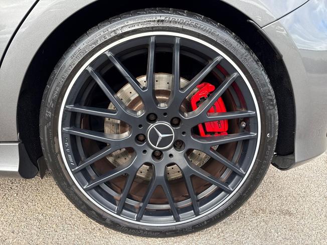 Mercedes-Benz A Class Photo 40