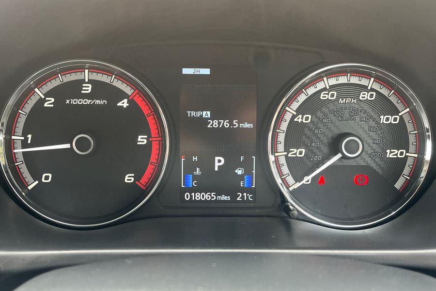 Mitsubishi L200 Photo autoimg-0c8b8f735ec93b60757549b540e367ddfa83b0b0.jpg