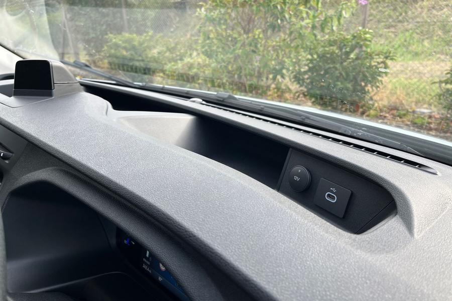 Ford TRANSIT Photo autoimg-0c8ff29cc5b42591420b3aa2ec08c2dbe5ae3176.jpg