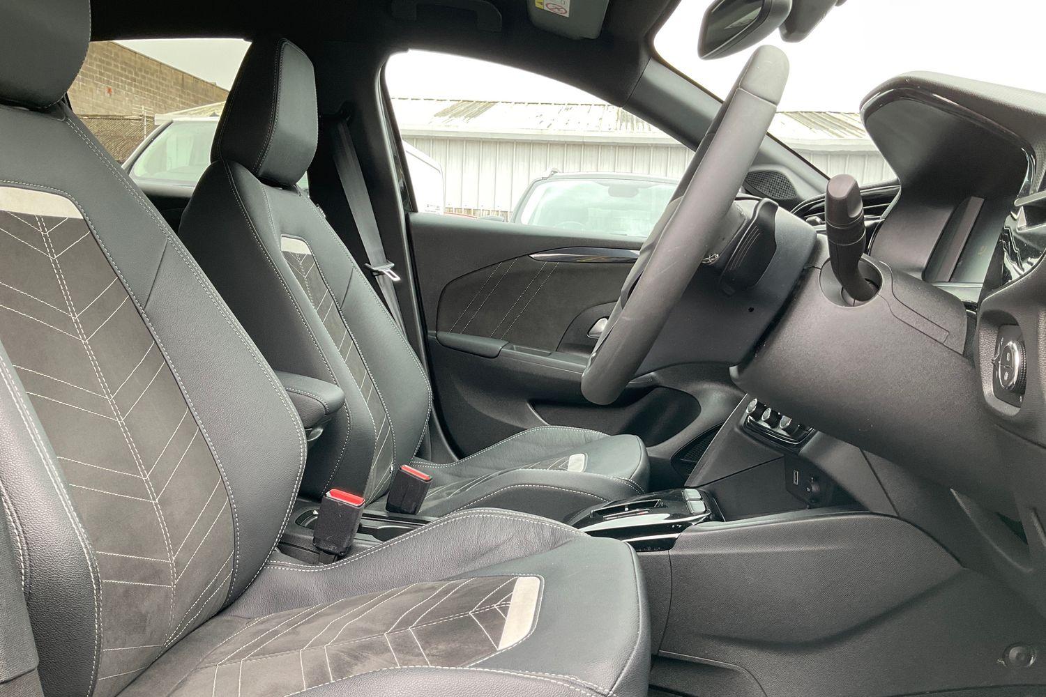 Vauxhall CORSA Photo 16