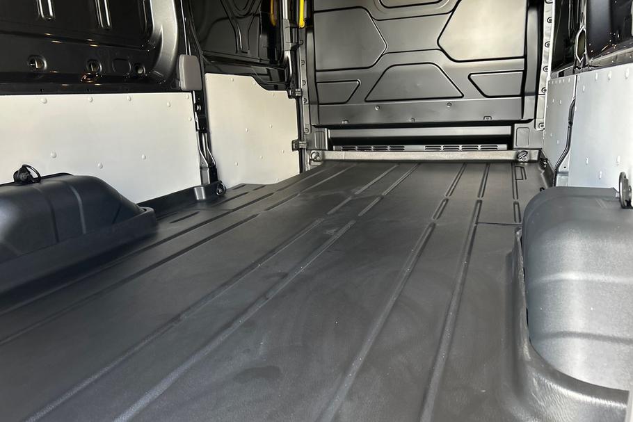 Used Ford E-TRANSIT 27