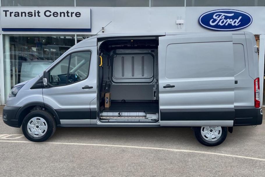 Used Ford E-TRANSIT YP75HDZ 6