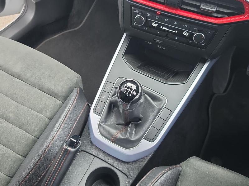 Used SEAT Arona DX73XSR 23