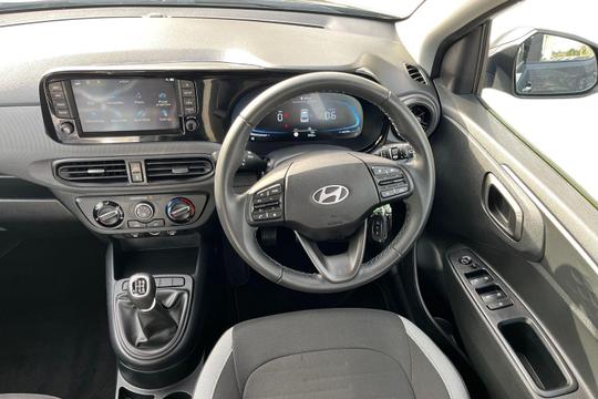 Hyundai i10 Photo autoimg-0c96fb8dd1b8e012c1c87fa11da975d2dbc52d23.jpg