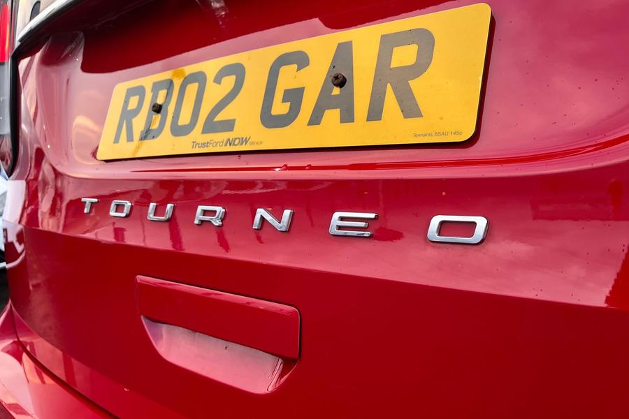 Ford Tourneo Connect Photo autoimg-0c974c36b99e004f4456bb99a6fe96f6087bb507.jpg