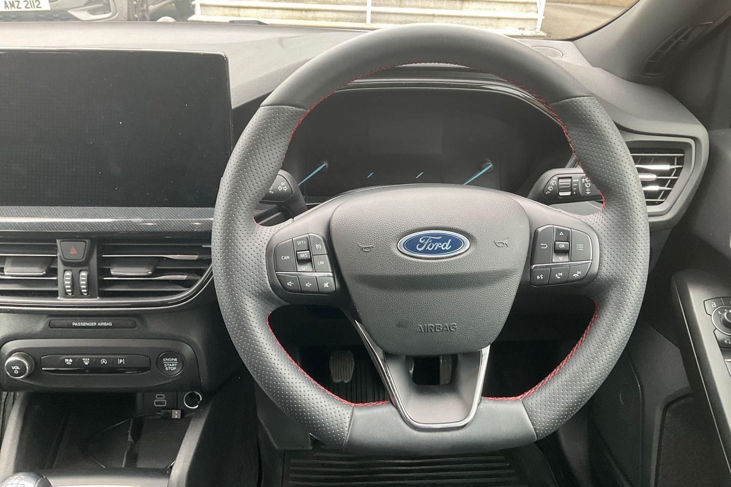 Ford Focus Photo 11
