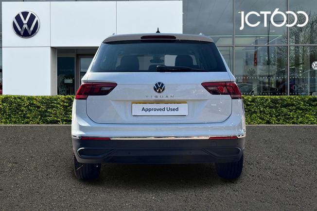 VOLKSWAGEN Tiguan Photo 7