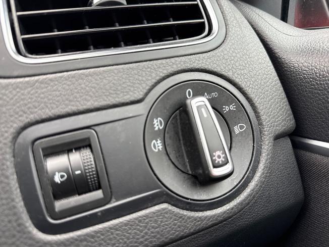 VOLKSWAGEN Polo Photo 21