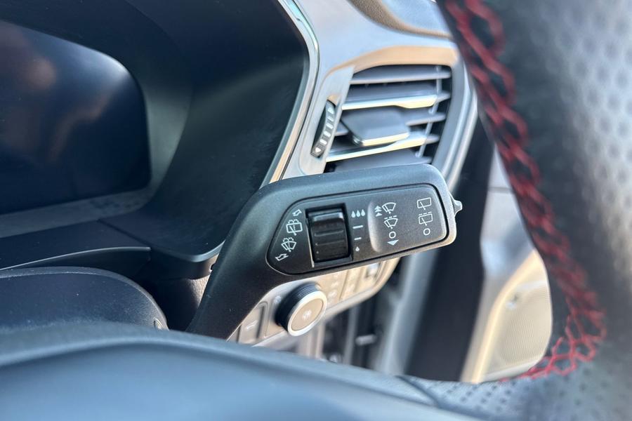 Ford KUGA Photo autoimg-0ca4c1570943244847f9088d5e8421737ff1753d.jpg