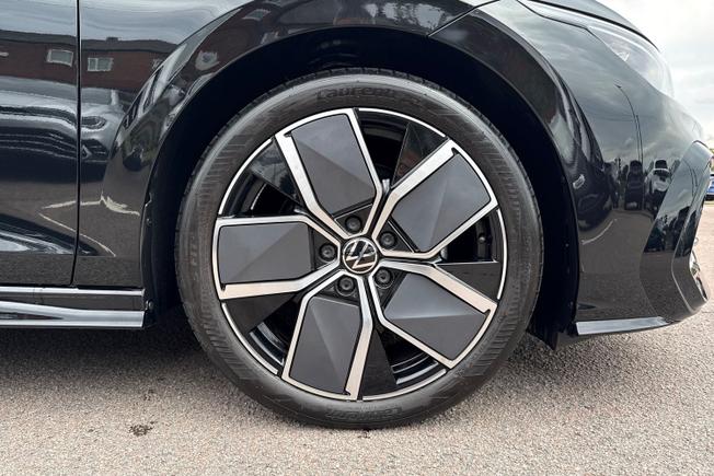 VOLKSWAGEN Golf Photo 5