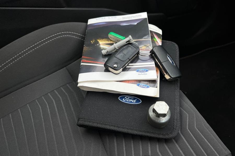 Ford FIESTA Photo autoimg-0ca875f4fd7234d37bec791eddf5d4a2b47a0799.jpg