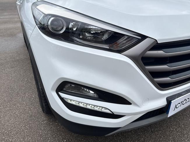 HYUNDAI TUCSON Photo 30