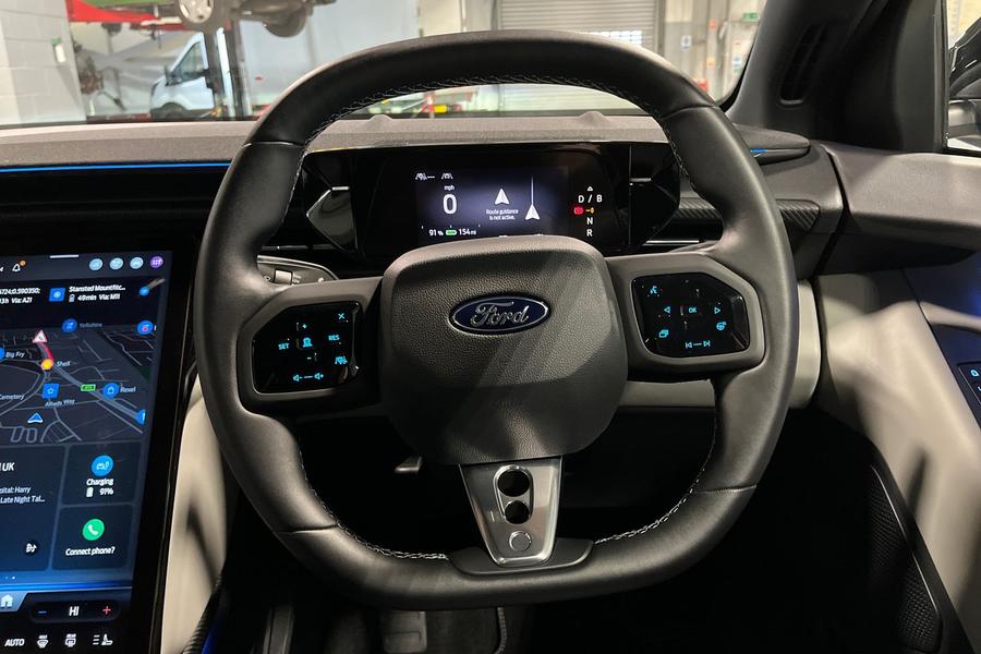 Ford CAPRI Photo autoimg-0cab235ec865d0bb702a71fc99e0032e92a2489d.jpg