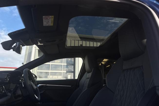AUDI  S3 Saloon Photo 52