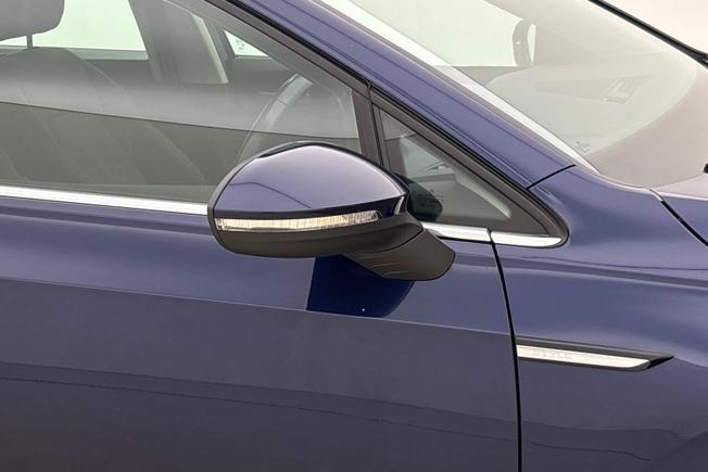 VOLKSWAGEN Golf Photo 20