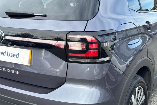 VOLKSWAGEN T-Cross Photo 18