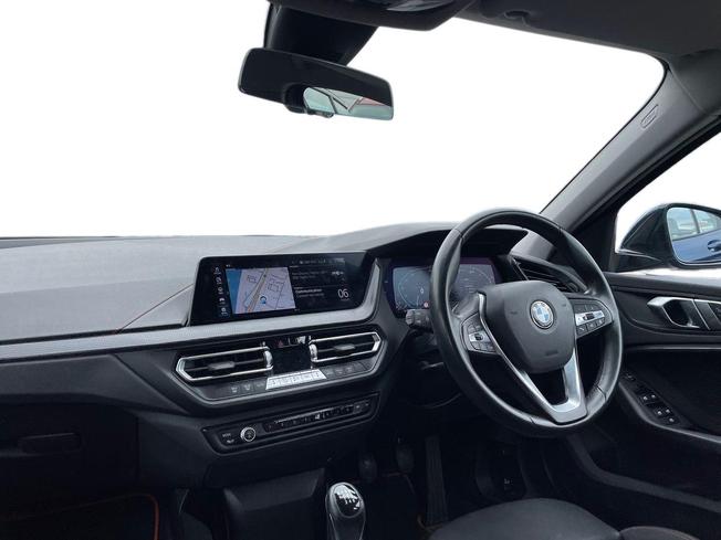 BMW 1 Series Photo 2
