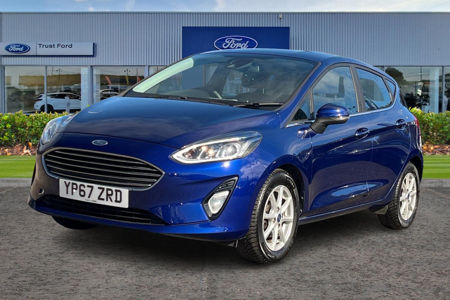Ford FIESTA Photo 4