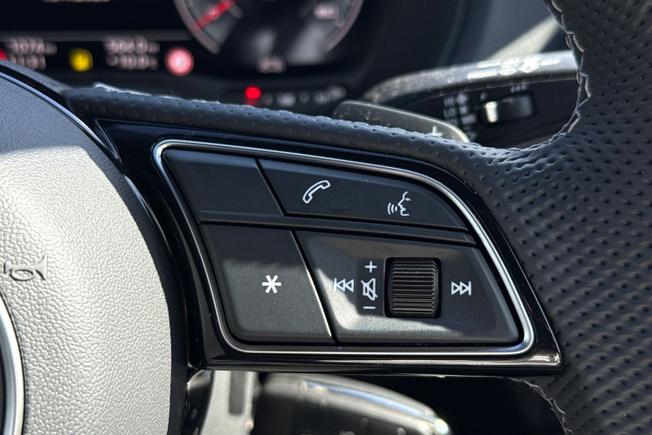 AUDI Q2 Photo 17