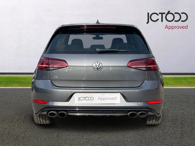 VOLKSWAGEN Golf Photo 7