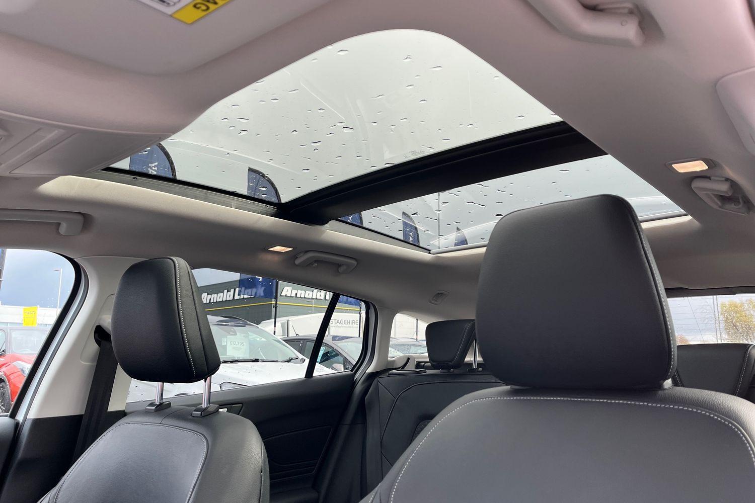 Ford Focus Photo 38