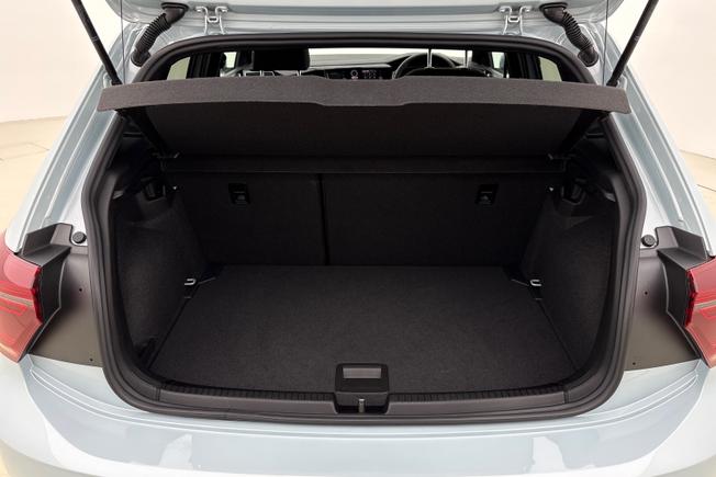 VOLKSWAGEN Polo Photo 12