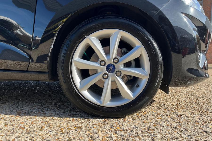 Ford Fiesta Photo autoimg-0cc21efc2d5e2e6e06360ec543d816351df8db80.jpg