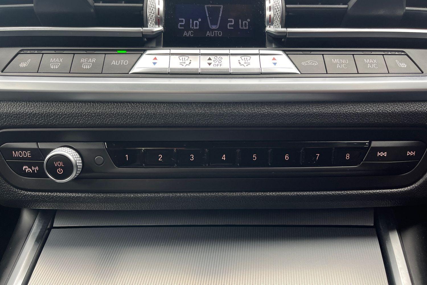 BMW 3 SERIES Photo 34