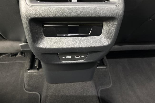 VOLKSWAGEN Tiguan Photo 32