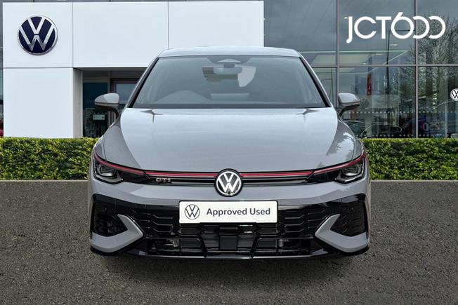 VOLKSWAGEN Golf Photo 8