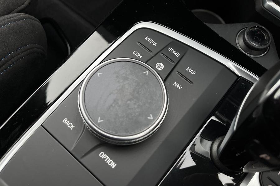 BMW 1 Series Photo autoimg-0ccac515fae3d9daa9d1c49297a8ecbc378e2e56.jpg