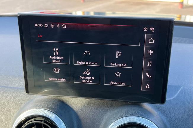 Audi Q2 Photo 36
