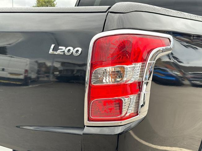 MITSUBISHI L200 Photo 18